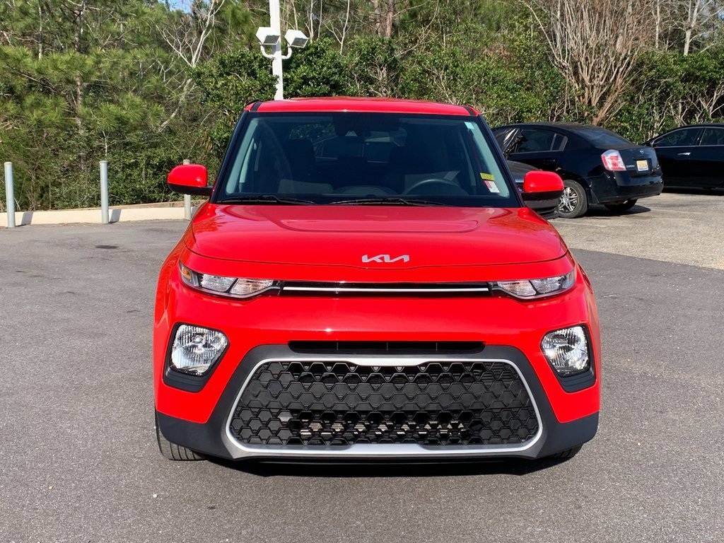 Used 2022 Kia Soul LX w/ Technology Package image 3
