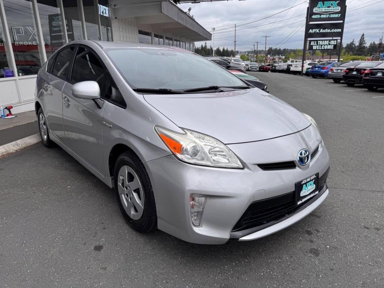Used 2012 Toyota Prius Two FWD image 7