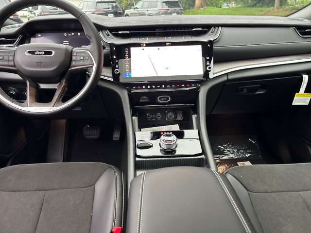 New 2027 Jeep Grand Cherokee L 4WD image 11