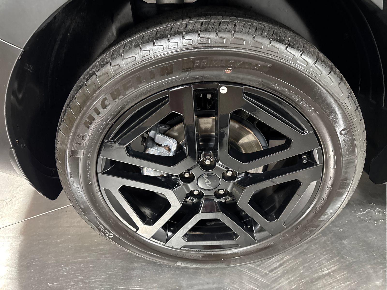 Certified 2025 Kia Telluride SX Prestige X-Line AWD/4WD image 13