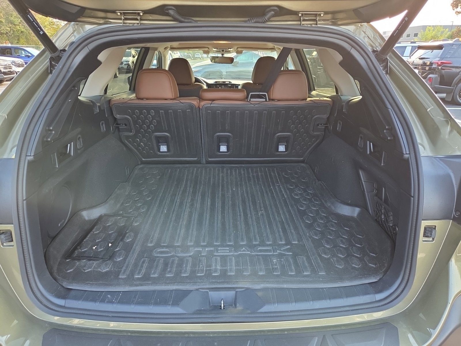 Used 2022 Subaru Outback Touring AWD/4WD image 12