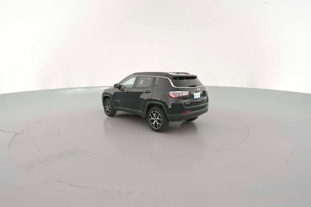 New 2026 Jeep Compass Limited image 8