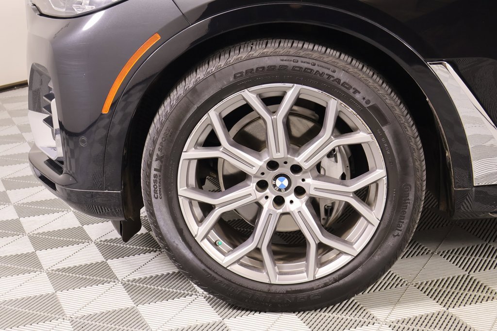 Used 2020 BMW X7 xDrive40i w/ Premium Package image 22