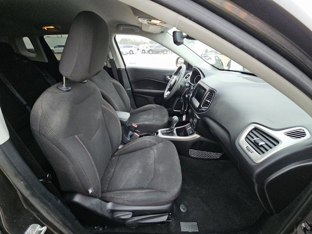 Used 2021 Jeep Compass Sport image 5