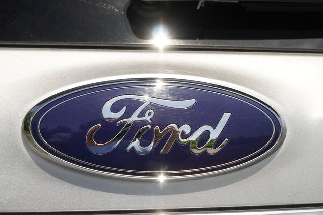 Used 2019 Ford Explorer XLT FWD image 41
