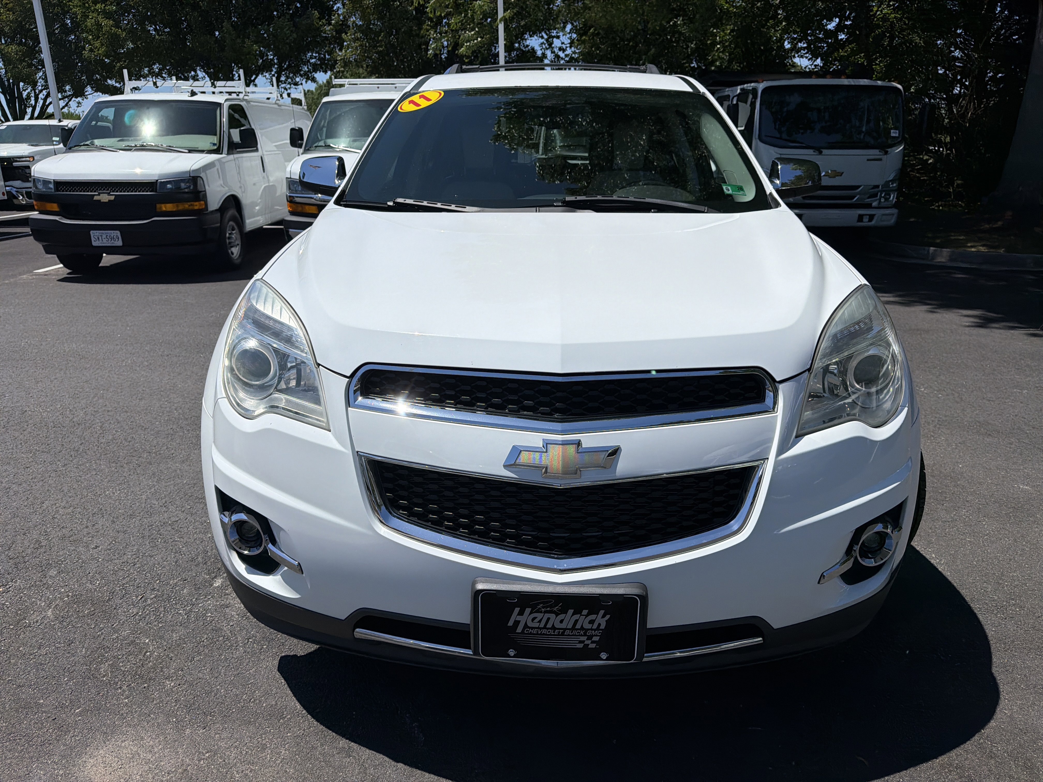 Used 2011 Chevrolet Equinox LTZ FWD image 3