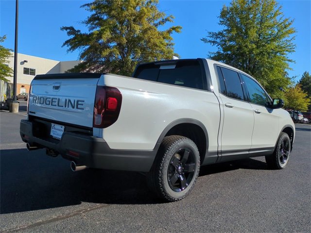 New 2026 Honda Ridgeline Black Edition image 4