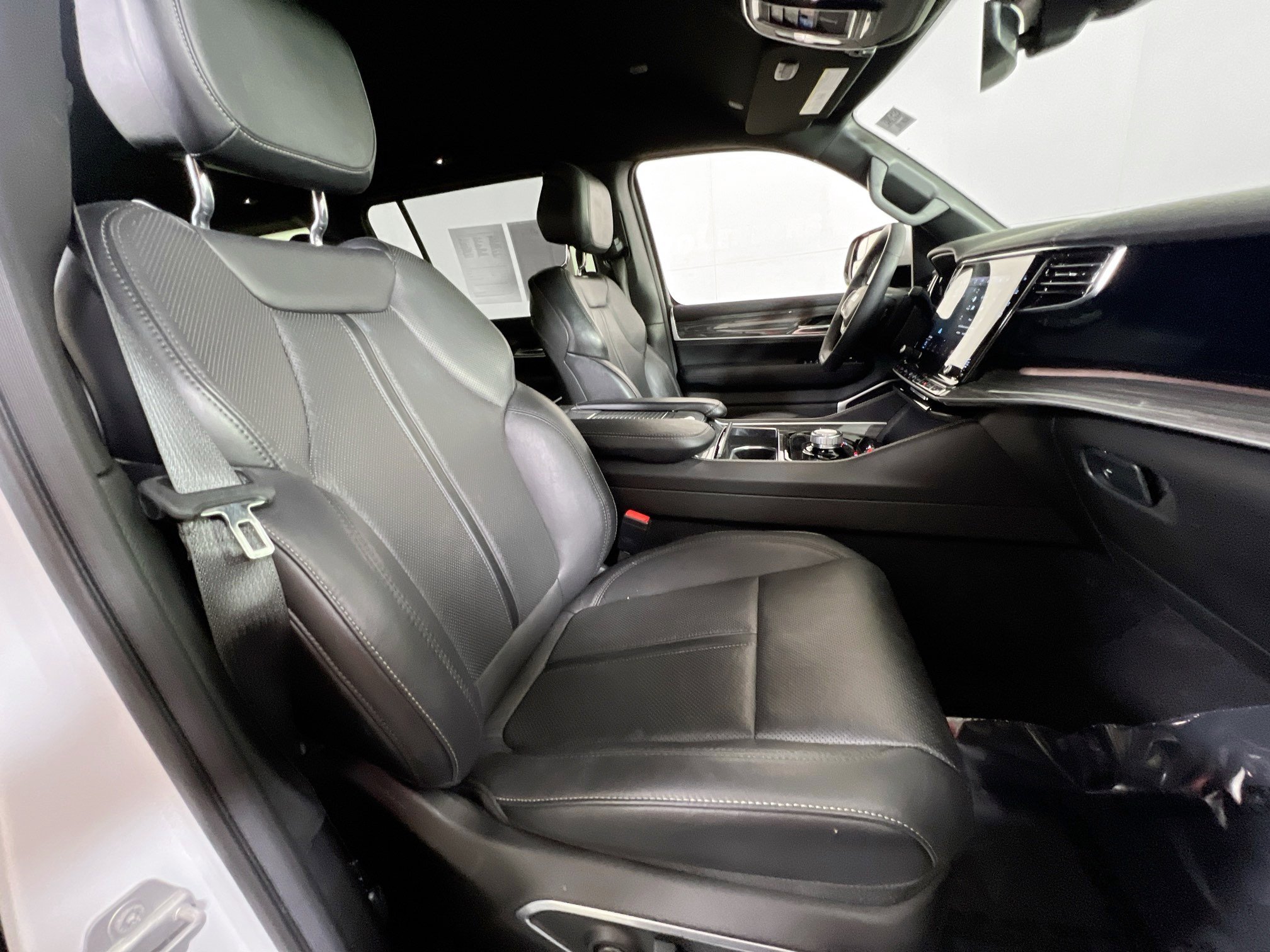 Used 2022 Jeep Wagoneer Series II image 30