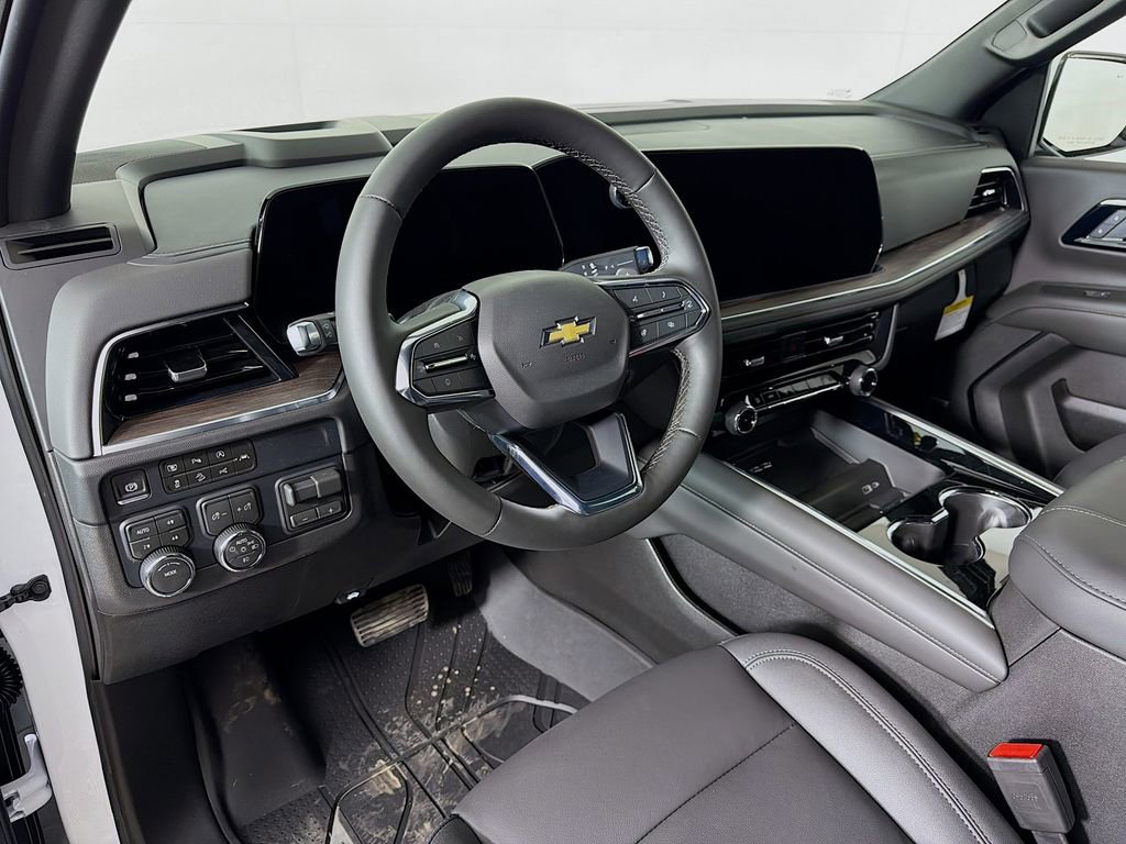 New 2026 Chevrolet Suburban LT w/ Comfort Package AWD/4WD image 9