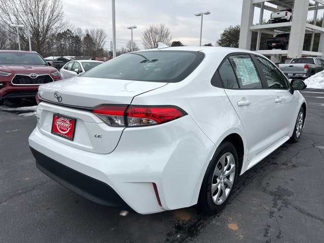 Used 2024 Toyota Corolla LE image 5