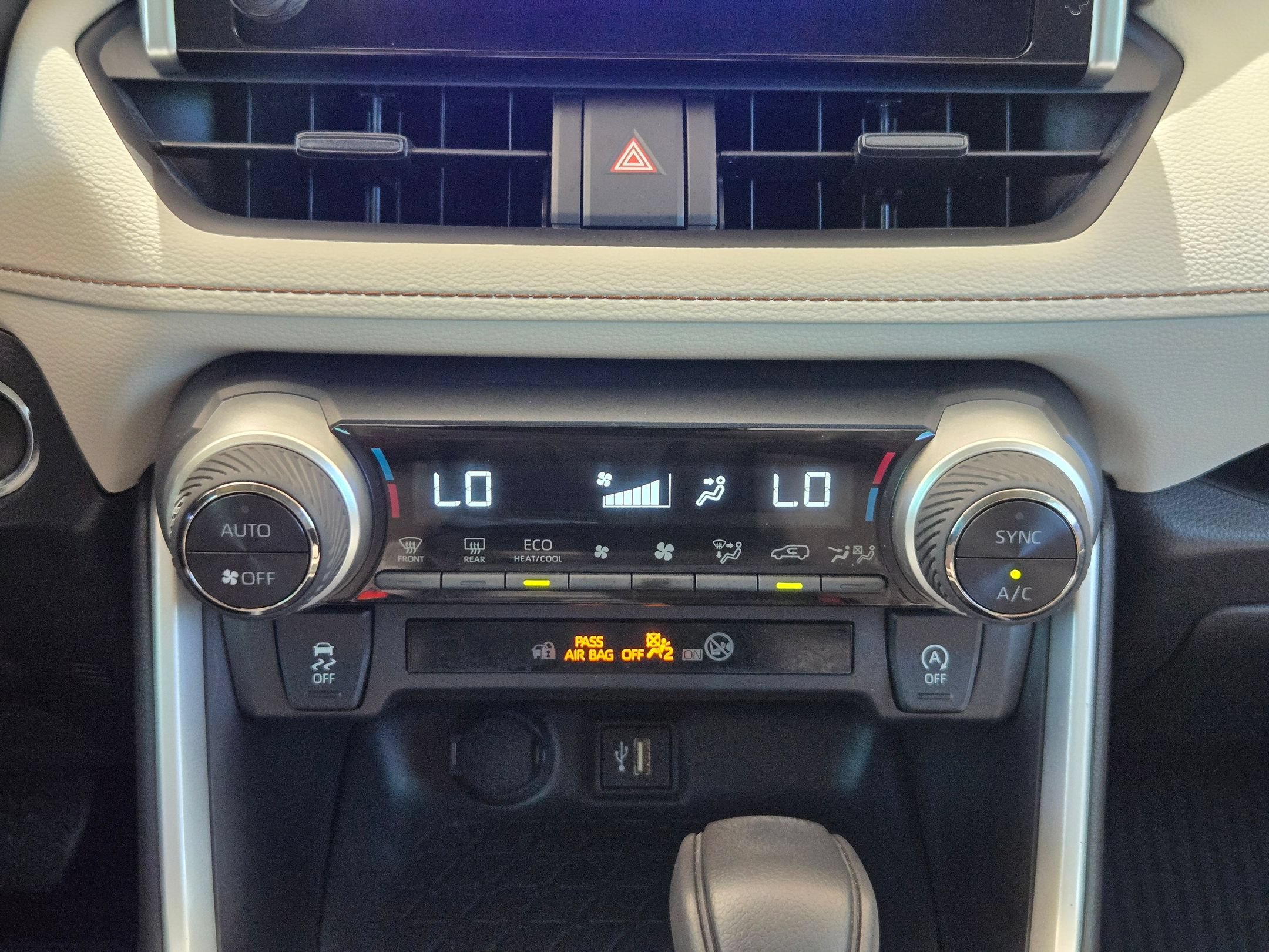 Used 2023 Toyota RAV4 XLE w/ Convenience Package FWD image 19