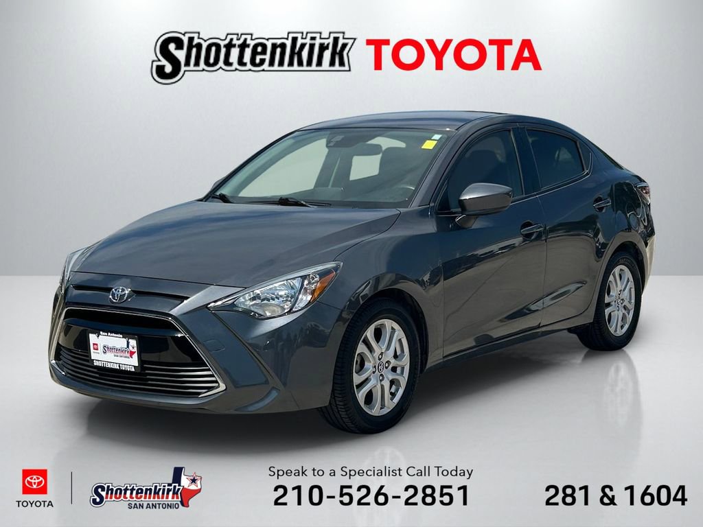 Used 2017 Toyota Yaris iA FWD video 1