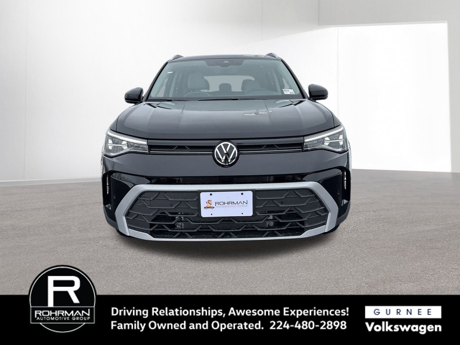 New 2026 Volkswagen Taos SE AWD/4WD image 3