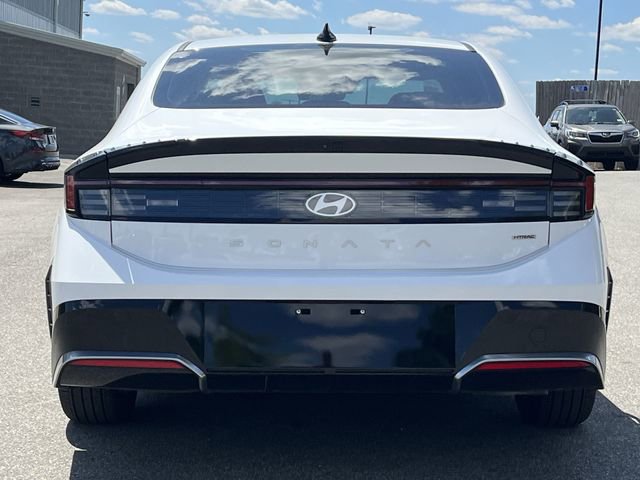 Certified 2025 Hyundai Sonata SEL AWD/4WD image 12