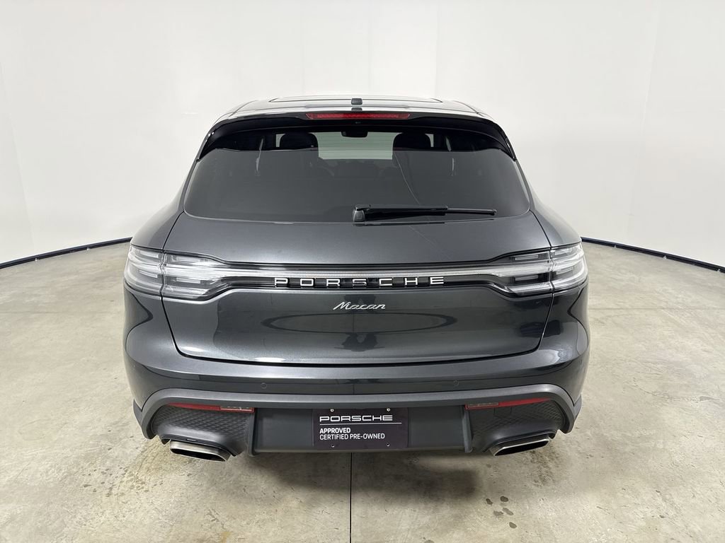 Certified 2025 Porsche Macan image 6