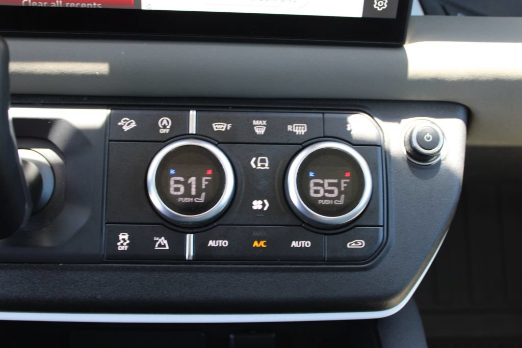 Used 2022 Land Rover Defender 110 S AWD/4WD image 20