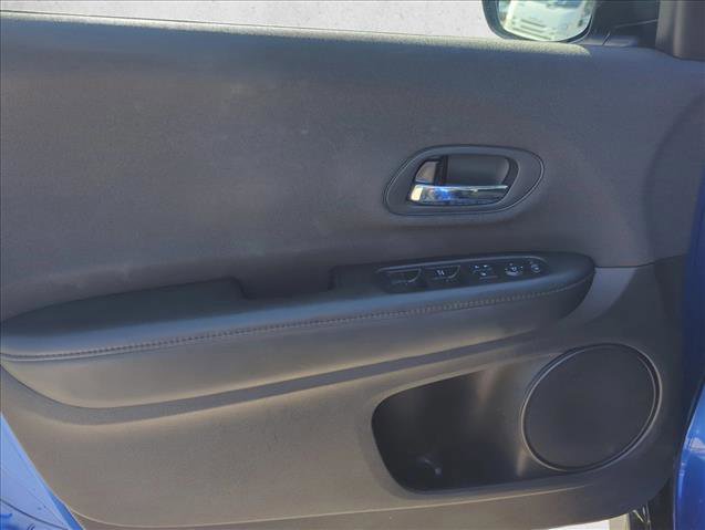 Used 2021 Honda HR-V Sport image 9