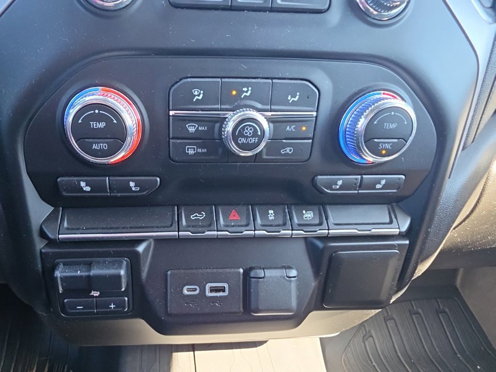 Certified 2022 GMC Sierra 1500 Elevation w/ LPO, Elevation Black Package AWD/4WD image 11