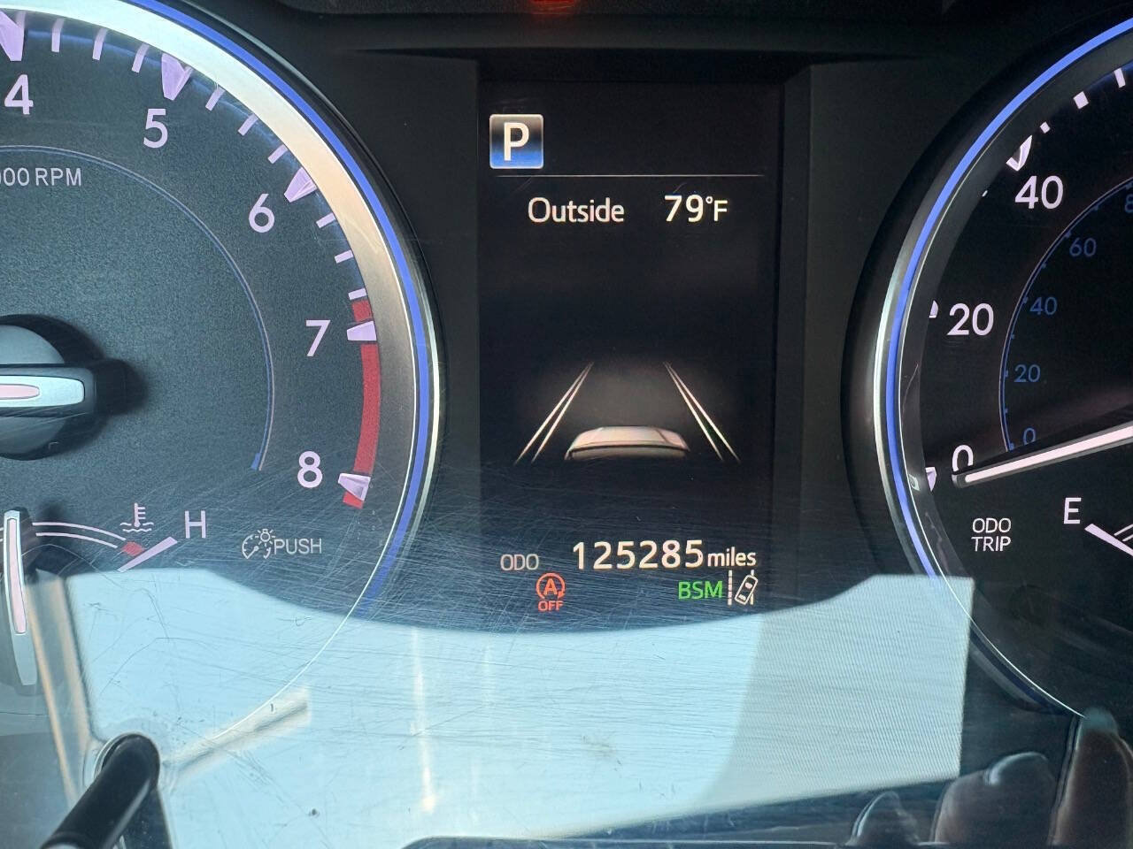 Used 2017 Toyota Highlander XLE AWD/4WD image 18