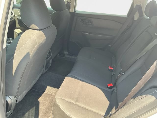 Used 2024 Nissan Rogue S AWD/4WD image 15