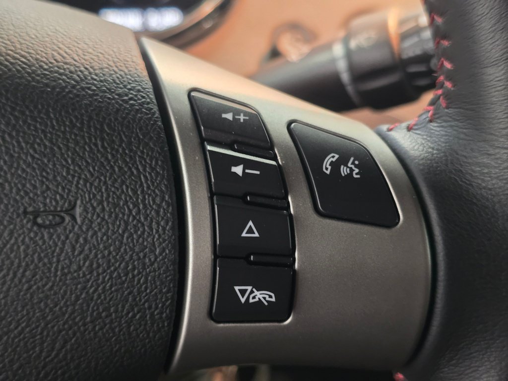 Used 2009 Pontiac Solstice GXP w/ Club Sport Package RWD image 75