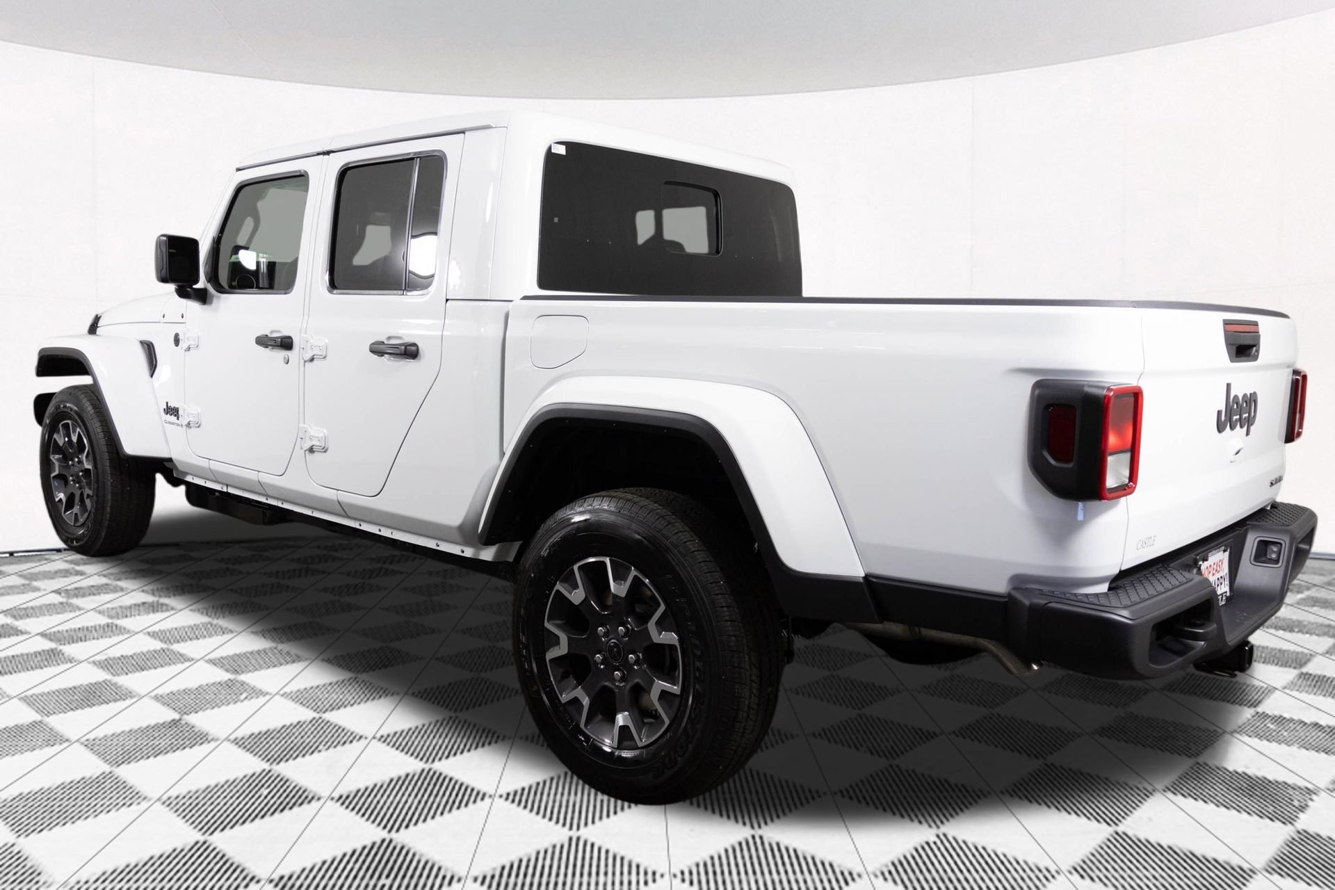 New 2026 Jeep Gladiator Sport AWD/4WD image 15
