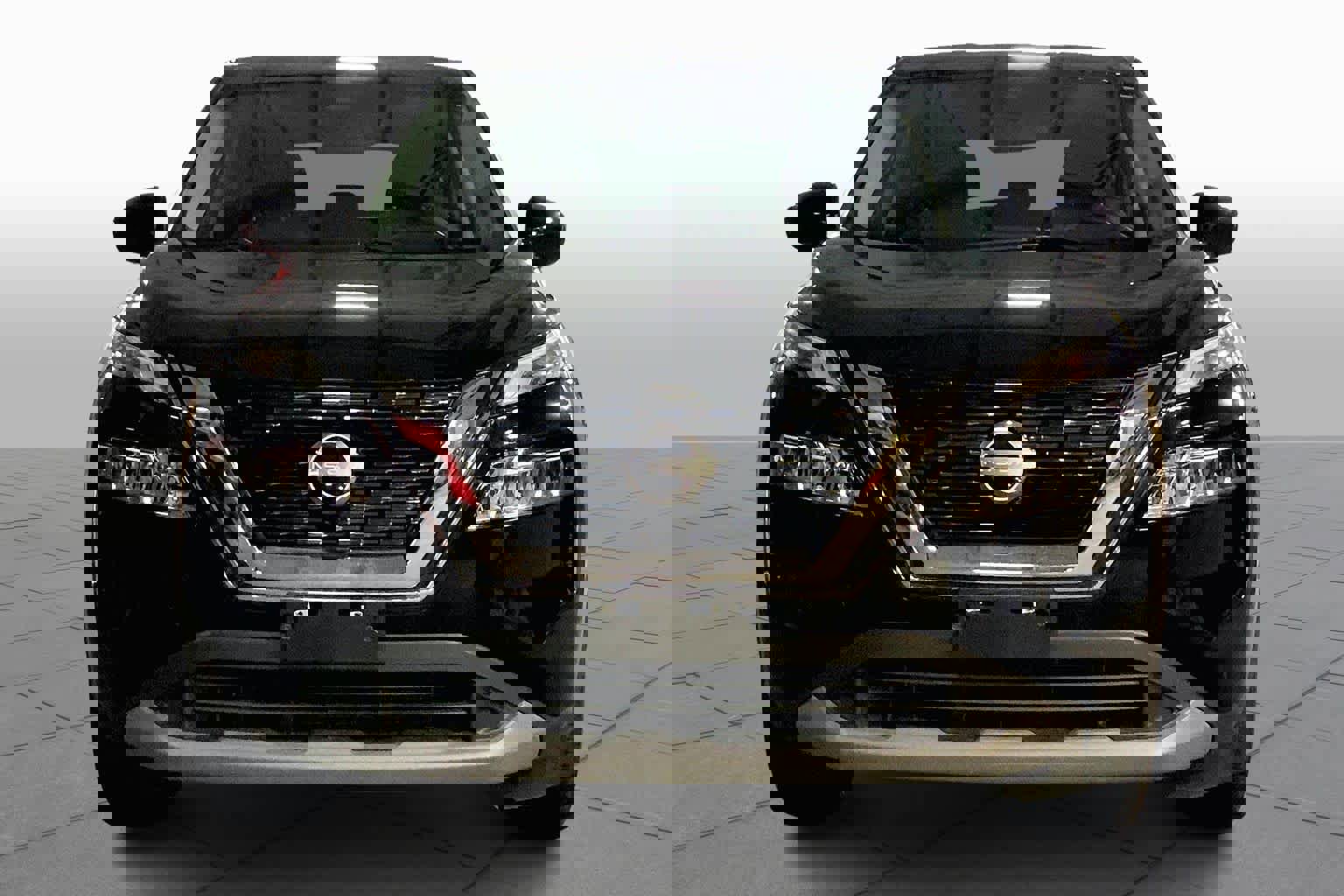 Used 2023 Nissan Rogue SV image 4