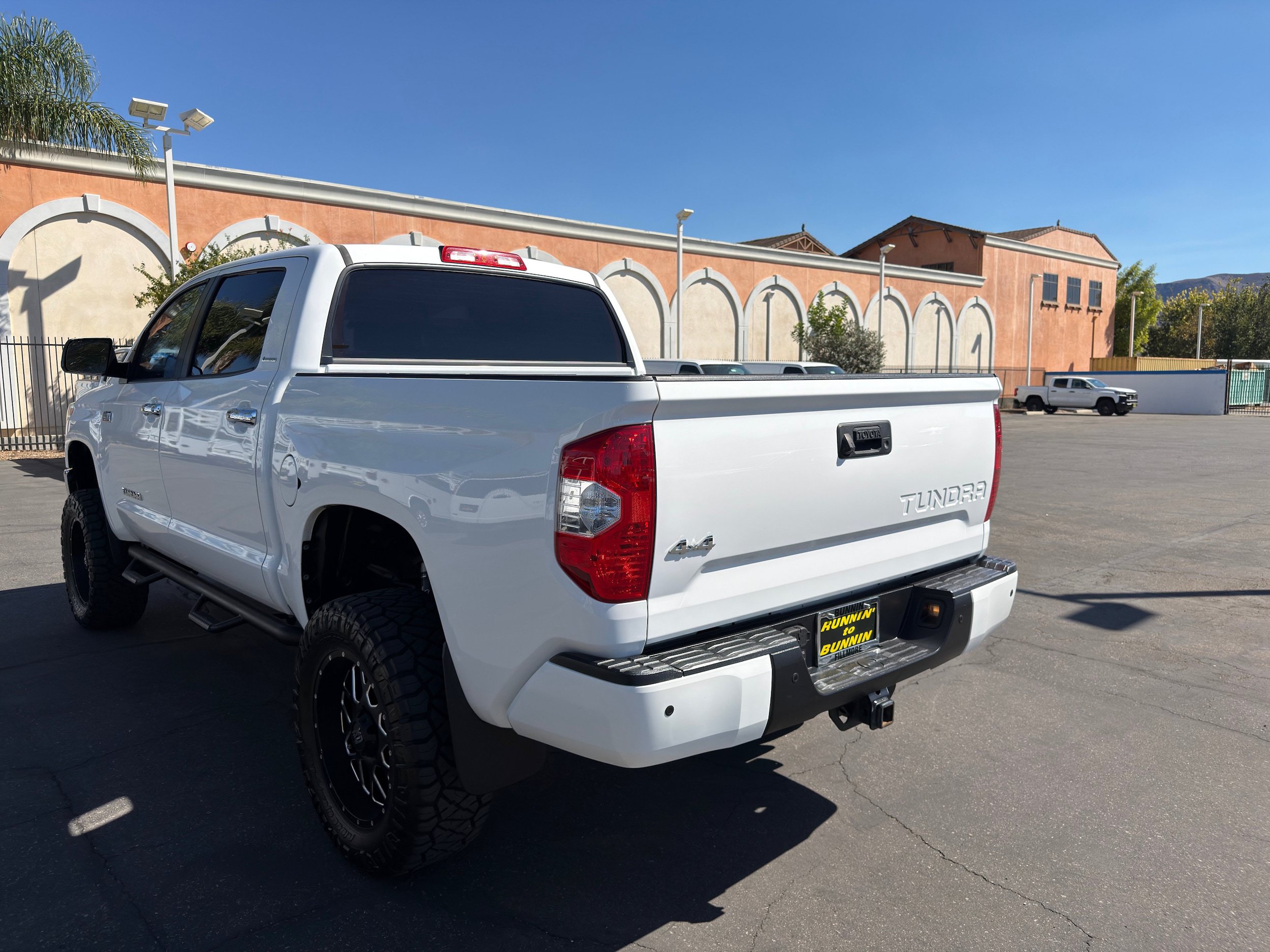 Used 2018 Toyota Tundra Limited w/ Limited Premium Package AWD/4WD image 6
