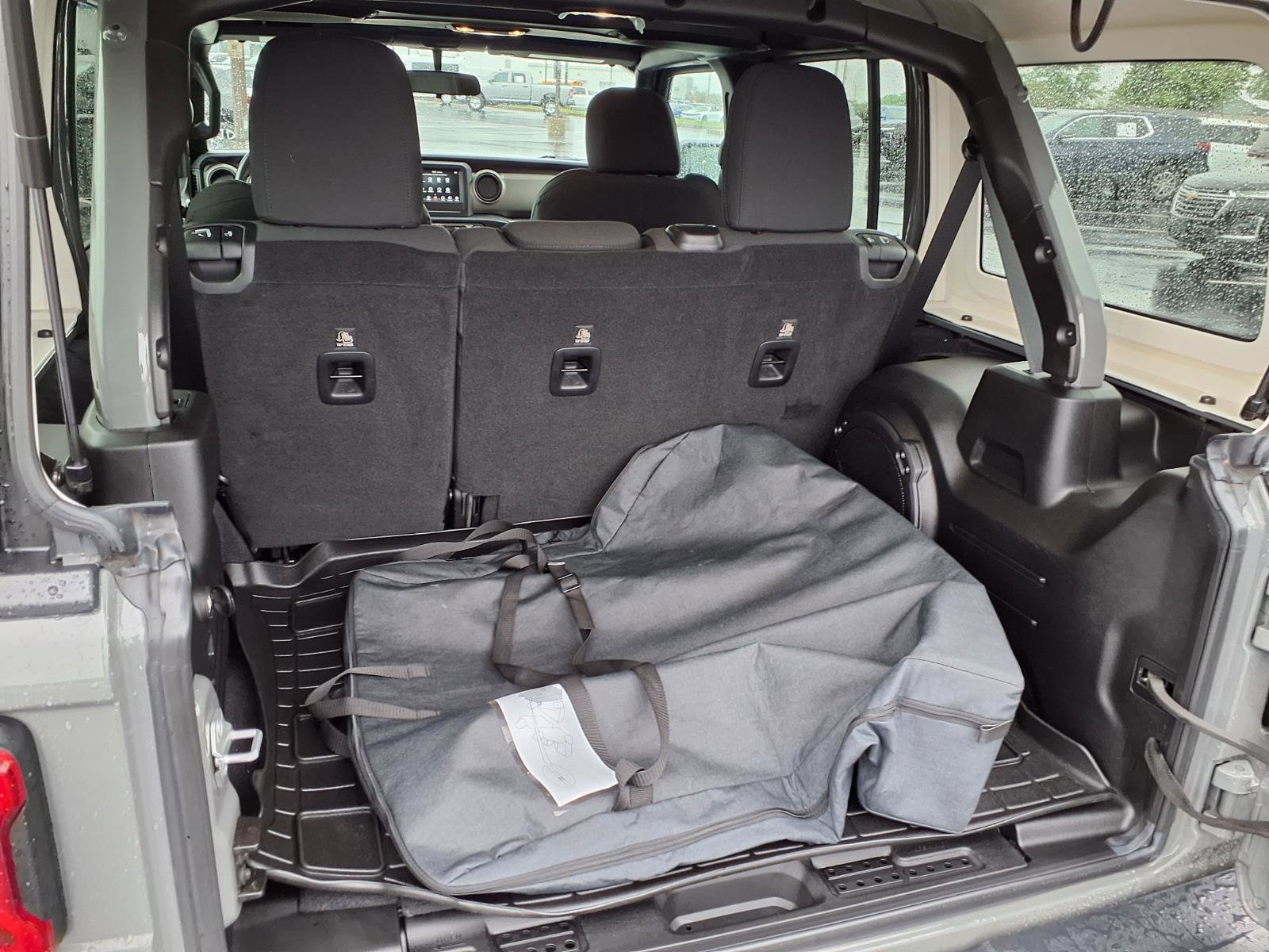 Used 2019 Jeep Wrangler Unlimited Sport S AWD/4WD image 26