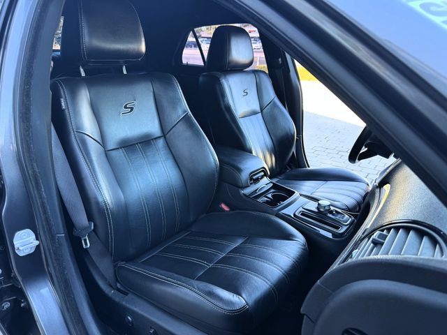 Used 2019 Chrysler 300 S AWD/4WD image 15