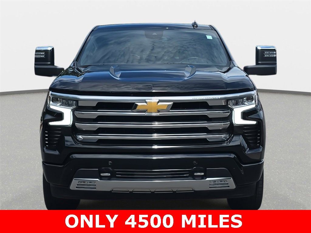 Used 2024 Chevrolet Silverado 1500 High Country w/ High Country Premium Package image 2