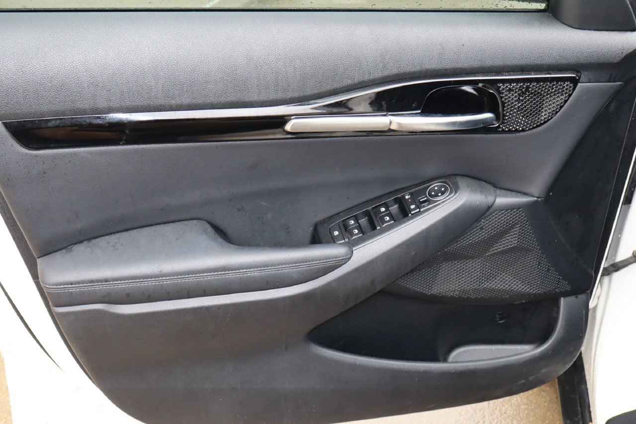Used 2025 Kia Seltos EX FWD image 18