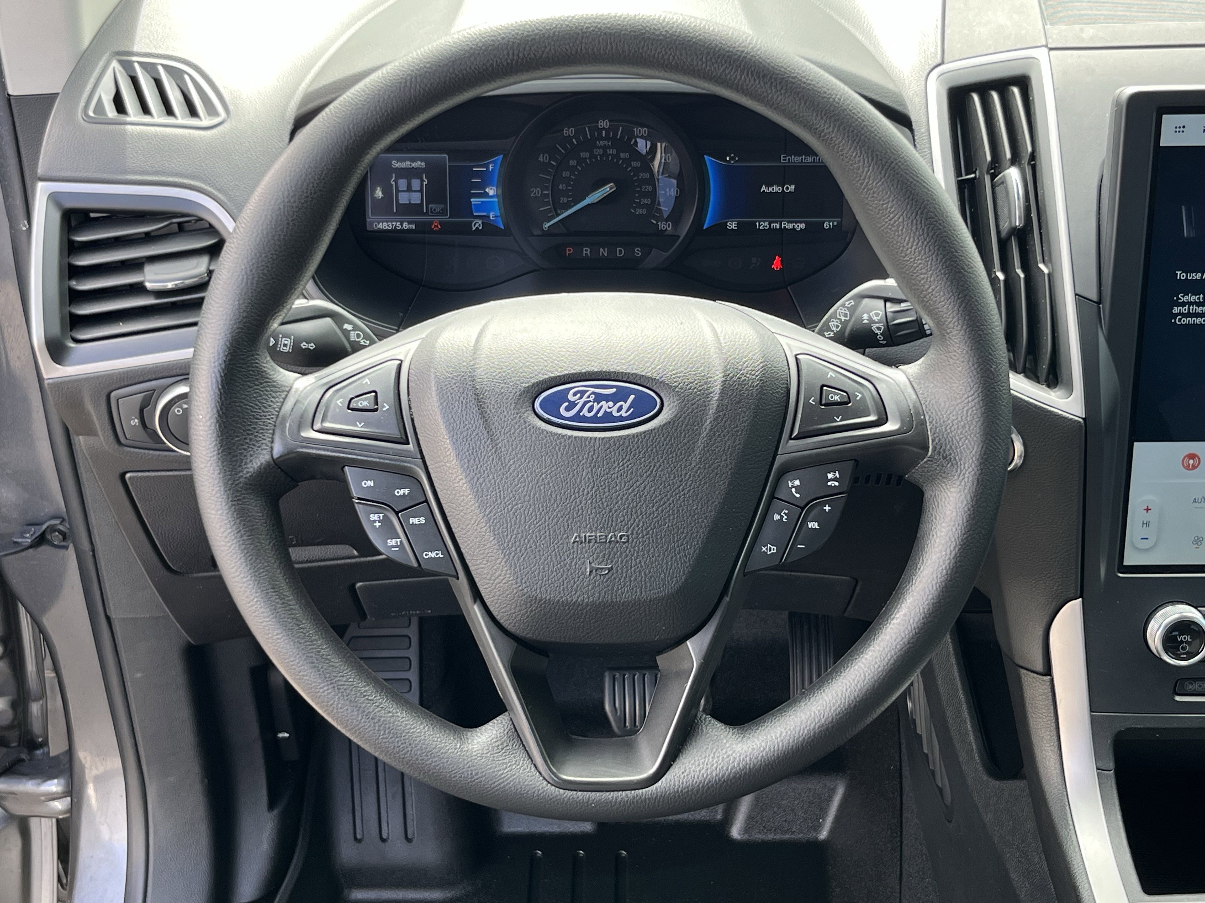 Used 2022 Ford Edge SE w/ Black Appearance Package image 12