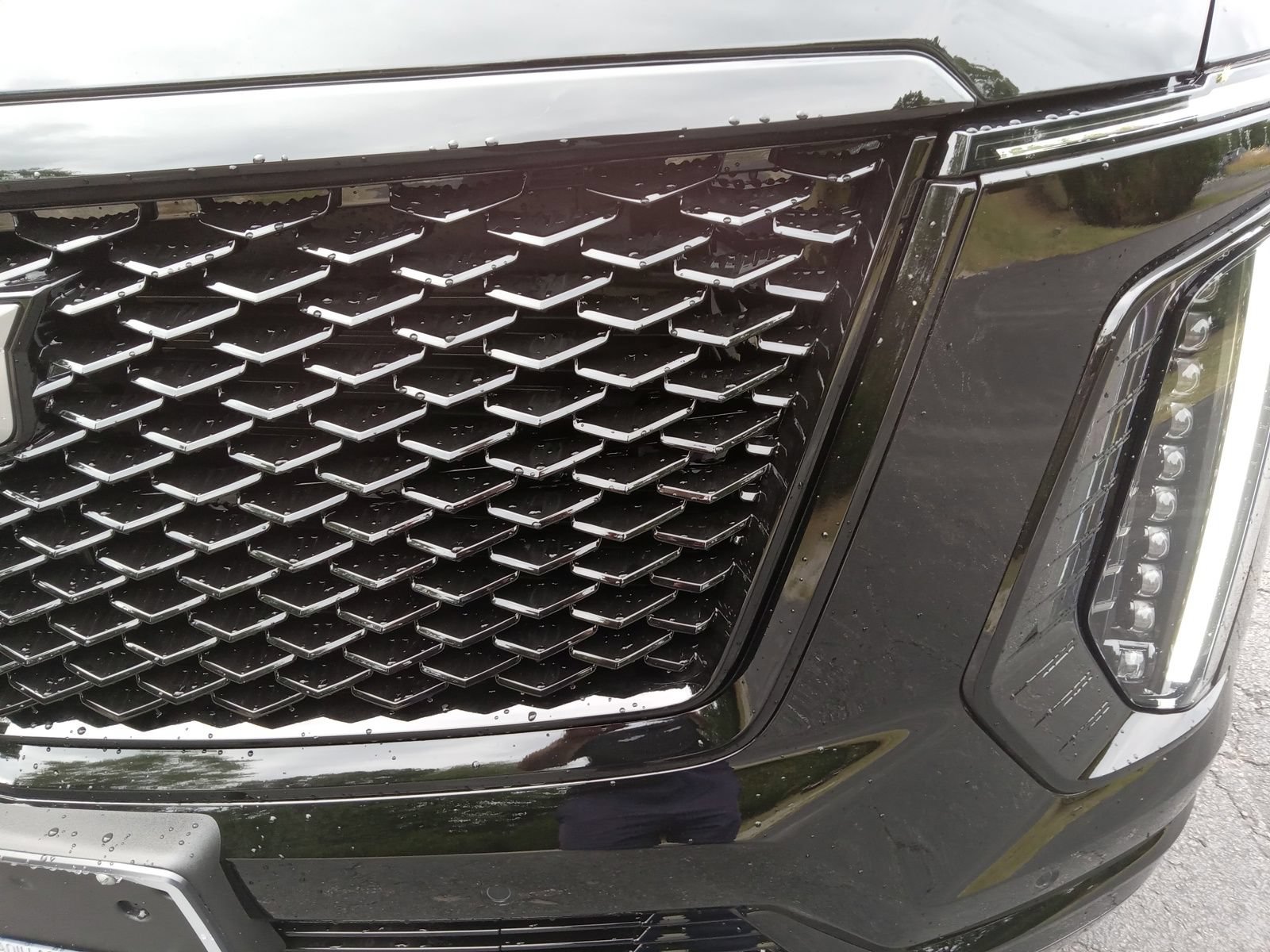 New 2026 Cadillac Escalade ESV Platinum Sport w/ LPO, ONYX Package AWD/4WD image 7