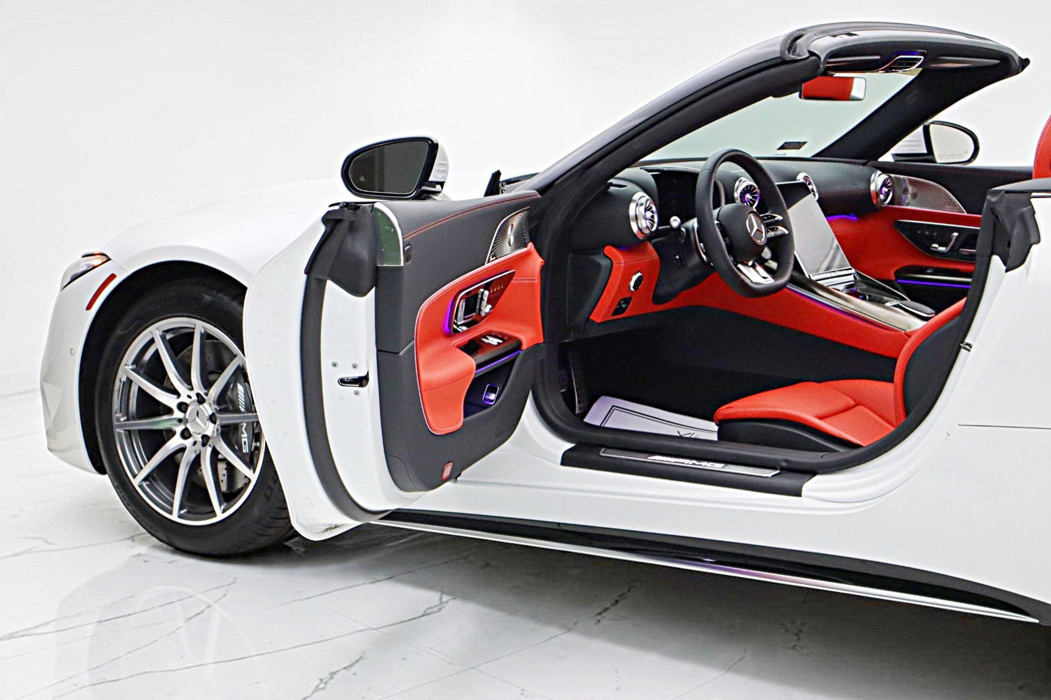 Used 2023 Mercedes-Benz SL 43 AMG image 6