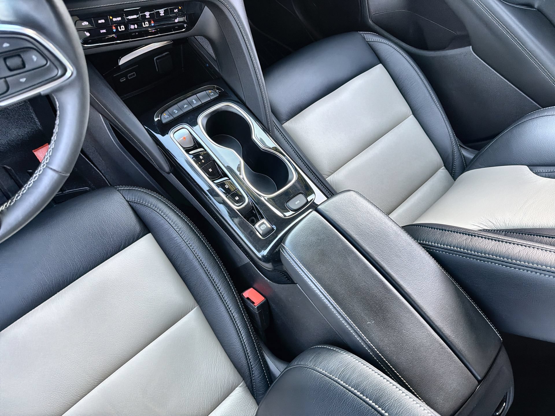 Used 2023 Buick Envision Preferred AWD/4WD image 20