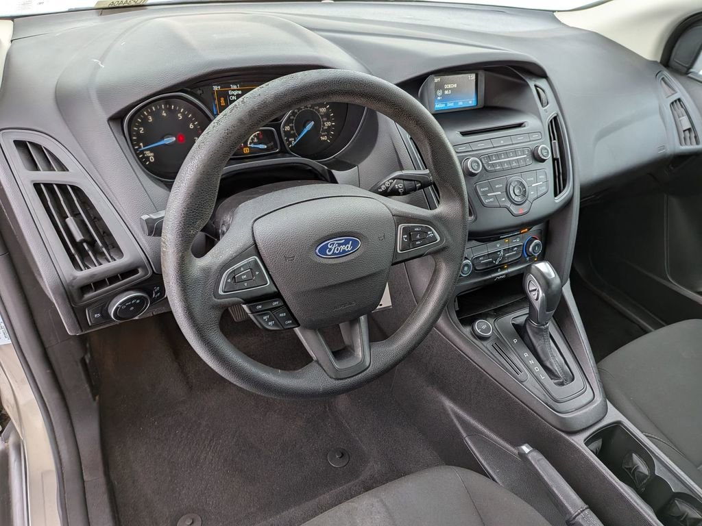 Used 2015 Ford Focus SE image 10