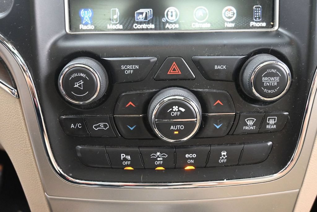 Used 2014 Jeep Grand Cherokee Limited w/ Luxury Group II AWD/4WD image 26