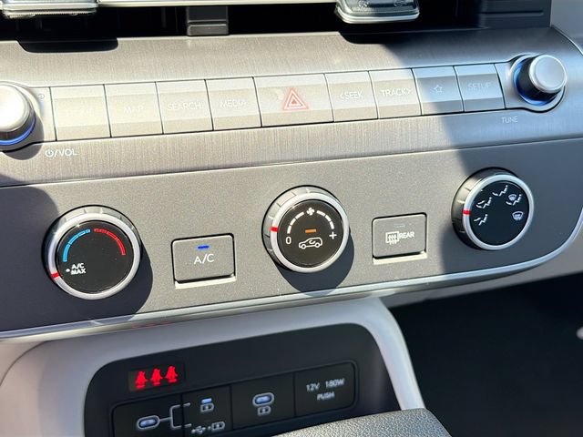 New 2026 Hyundai Kona SE AWD/4WD image 14