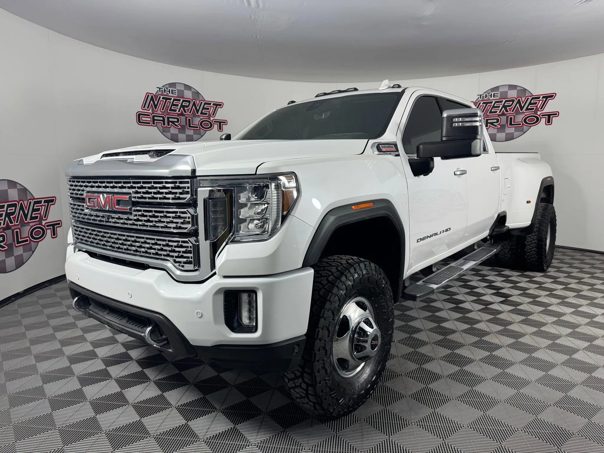 Used 2020 GMC Sierra 3500 Denali w/ Denali Ultimate Package image 3