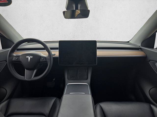 Used 2021 Tesla Model Y Long Range AWD/4WD image 16
