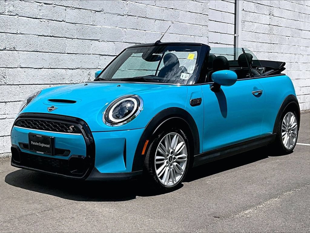 Used 2022 MINI Cooper S w/ Premium Package FWD image 1