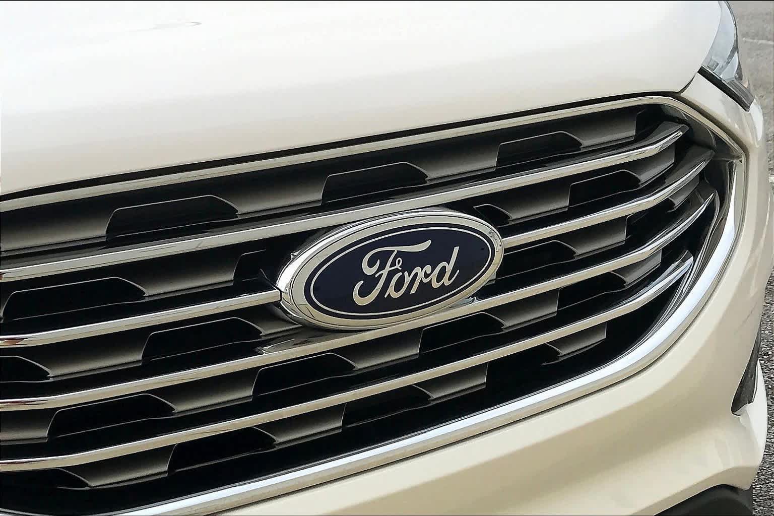 Used 2019 Ford Edge SEL w/ Equipment Group 201A AWD/4WD image 30