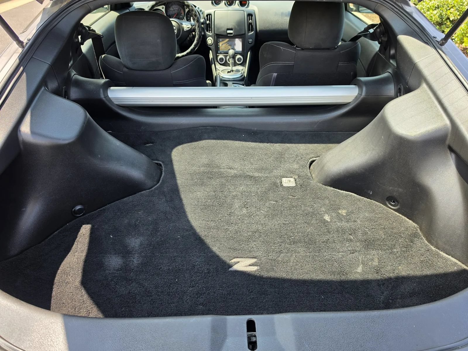 Used 2014 Nissan 370Z Coupe RWD image 11