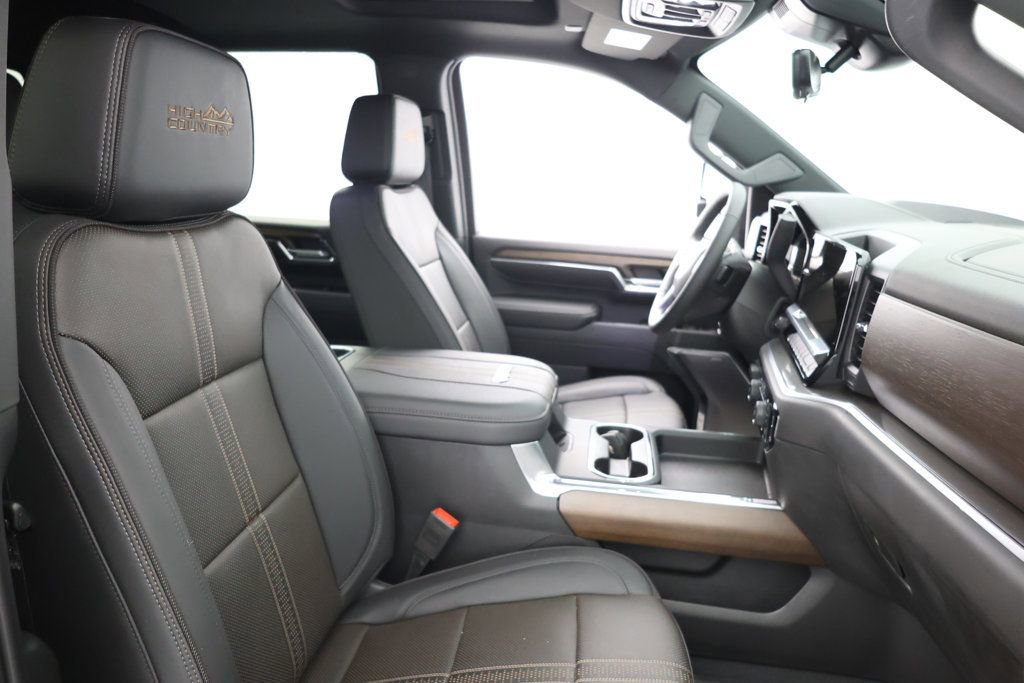 Used 2024 Chevrolet Silverado 2500 High Country w/ High Country Premium Package image 22