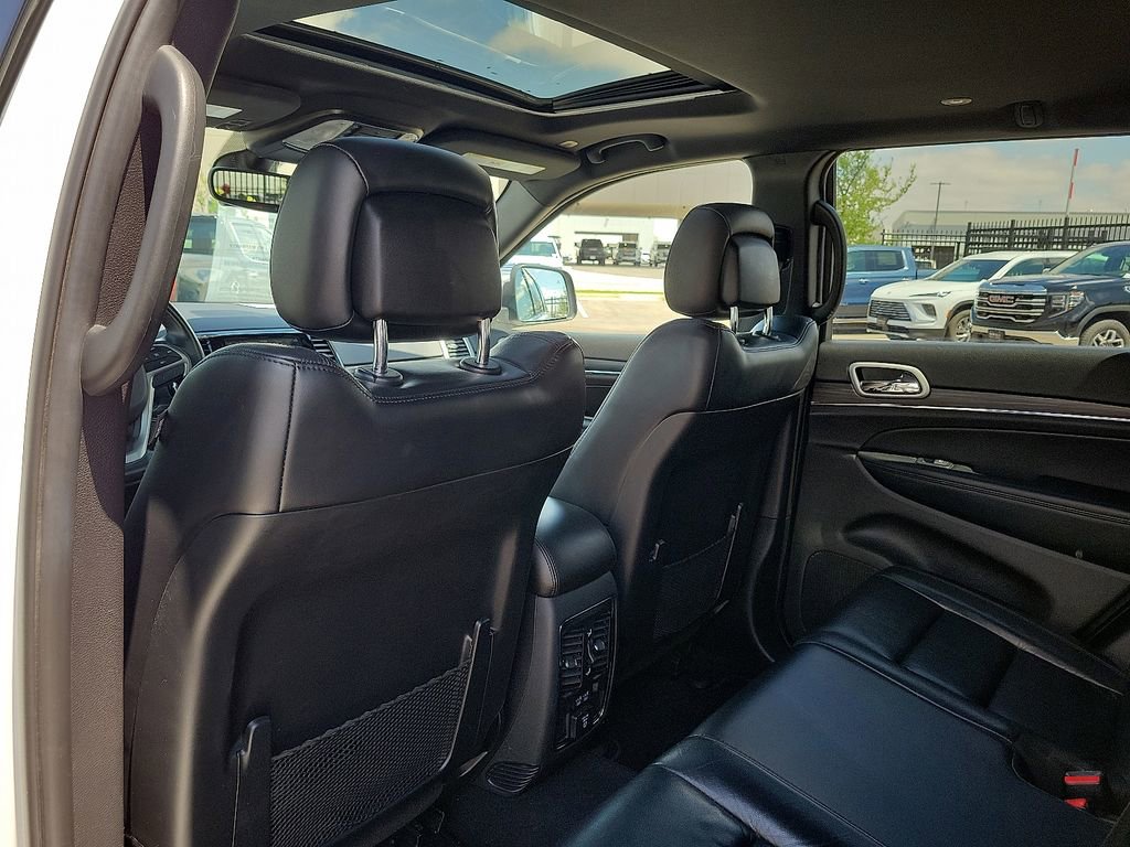 Used 2020 Jeep Grand Cherokee Limited image 12