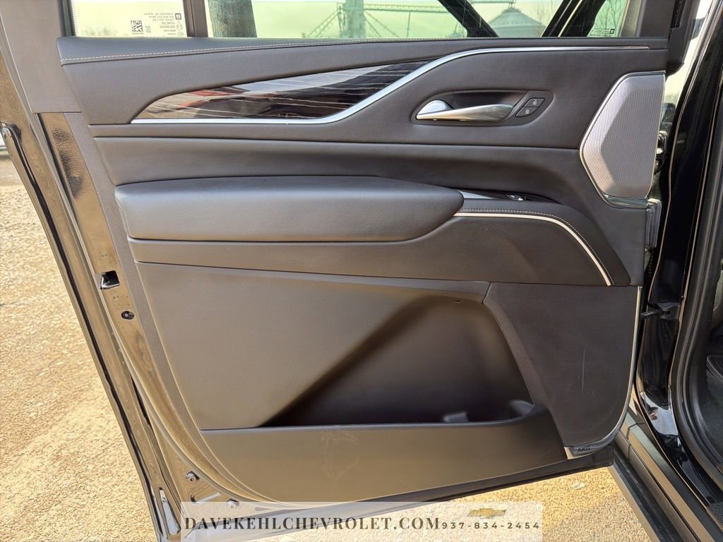 Used 2022 Cadillac Escalade ESV Sport w/ Touring Package image 21