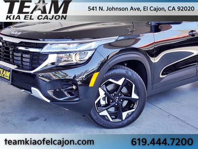 Certified 2025 Kia Seltos EX AWD/4WD image 3