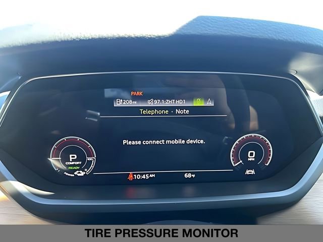 Used 2022 Audi e-tron GT Premium Plus AWD/4WD image 23