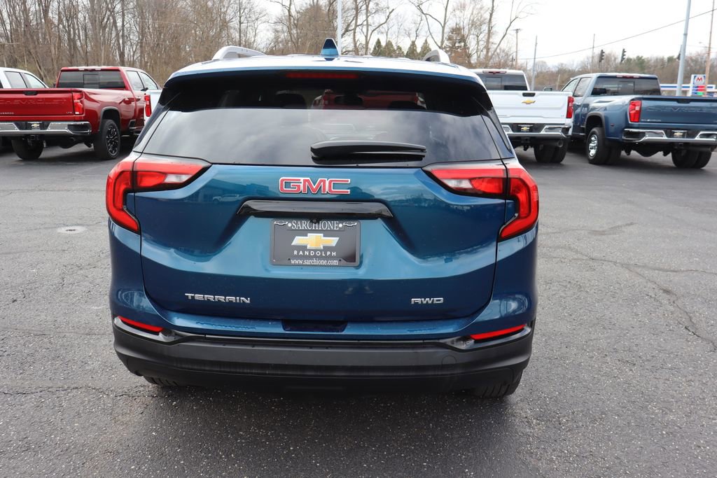 Used 2021 GMC Terrain SLT w/ LPO, Dark Accent Package image 37